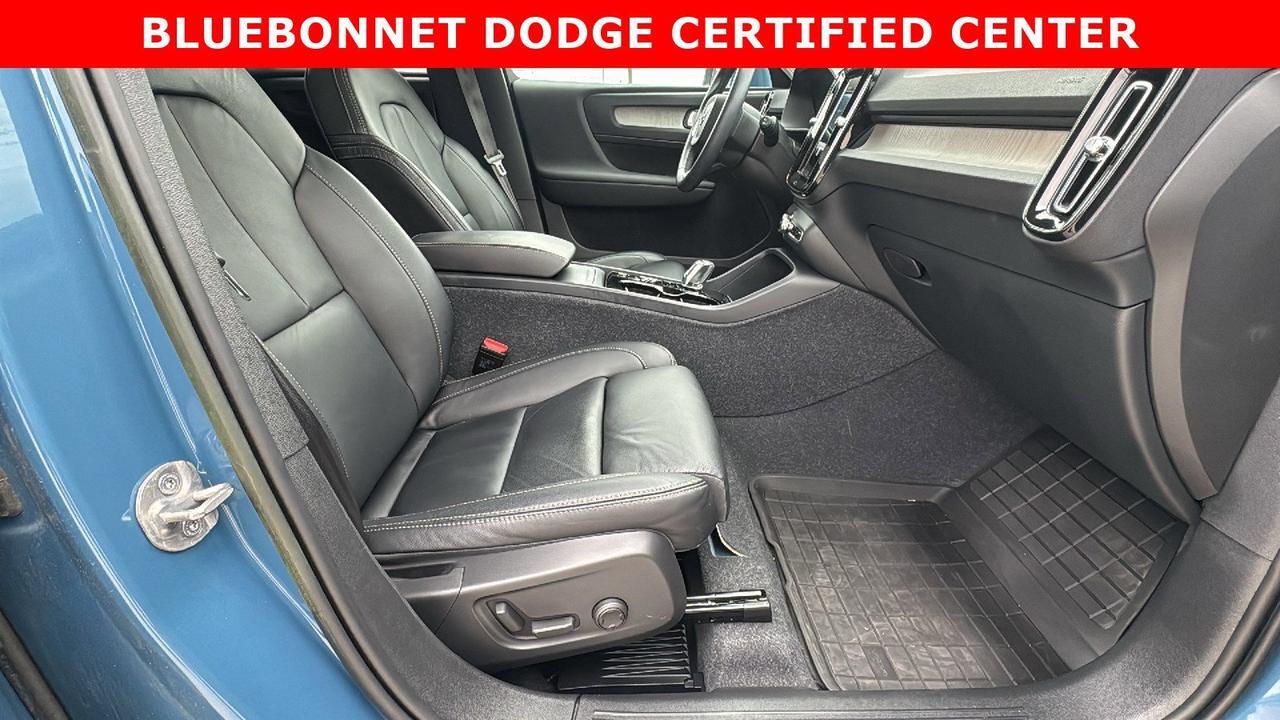 2023 Volvo XC40 Plus Bright Theme New Braunfels TX