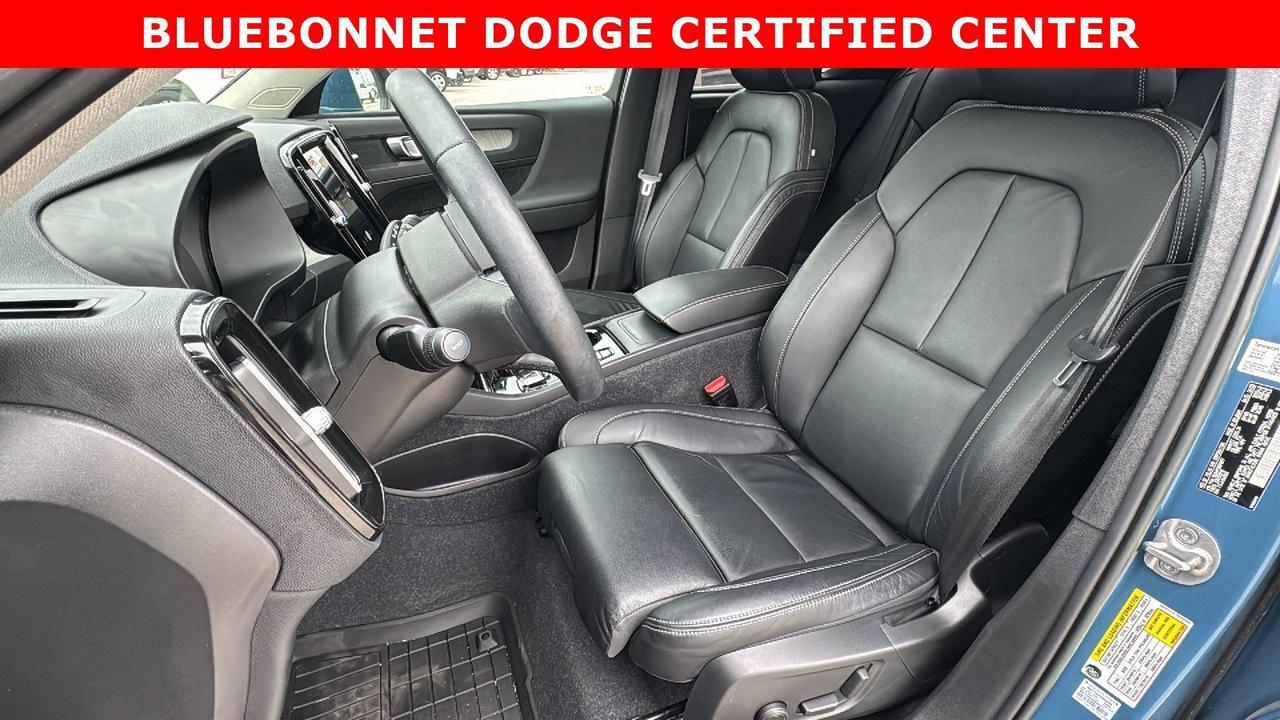 2023 Volvo XC40 Plus Bright Theme New Braunfels TX