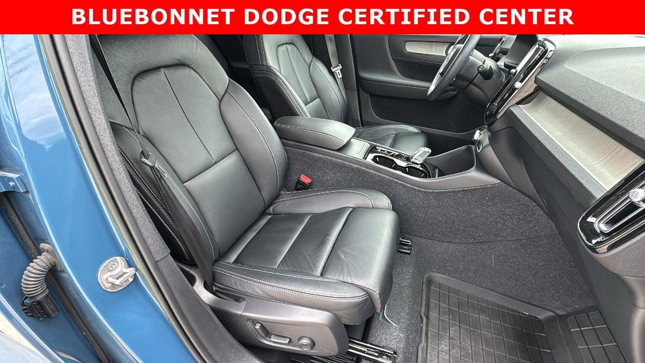 2023 Volvo XC40 Plus Bright Theme New Braunfels TX