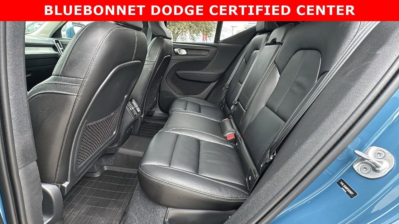 2023 Volvo XC40 Plus Bright Theme New Braunfels TX