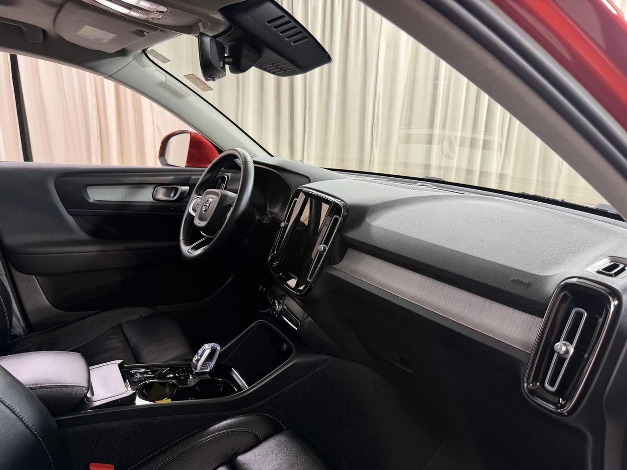 2023 Volvo XC40 Plus Bright Theme Annapolis MD