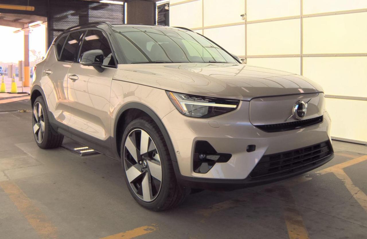 2023 Volvo XC40 Recharge P8 Twin Engine ULTIMATE w/Harman Kardon * Portland OR