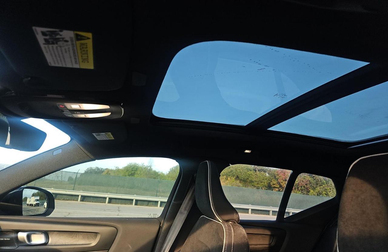 2023 Volvo XC40 Recharge P8 Twin Engine ULTIMATE w/Harman Kardon * Portland OR