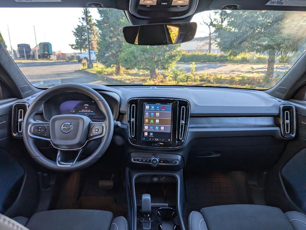 2023 Volvo XC40 Recharge P8 Twin ULTIMATE – Harman Kardon Audio, 360 View, Pilot Assist, All Heated Luxury Seats & Wheel Portland OR