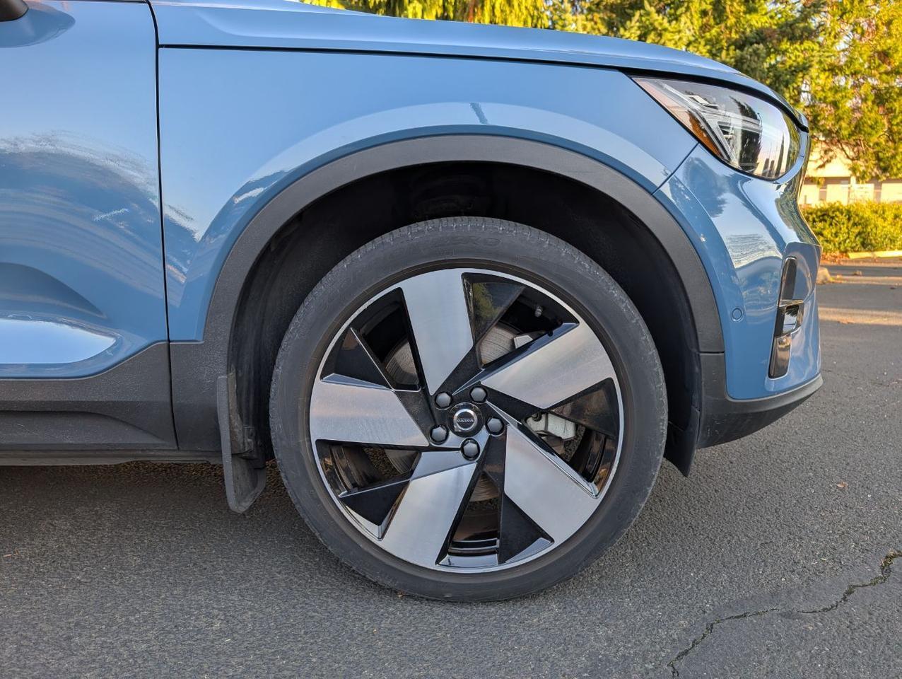 2023 Volvo XC40 Recharge P8 Twin ULTIMATE – Harman Kardon Audio, 360 View, Pilot Assist, All Heated Luxury Seats & Wheel Portland OR