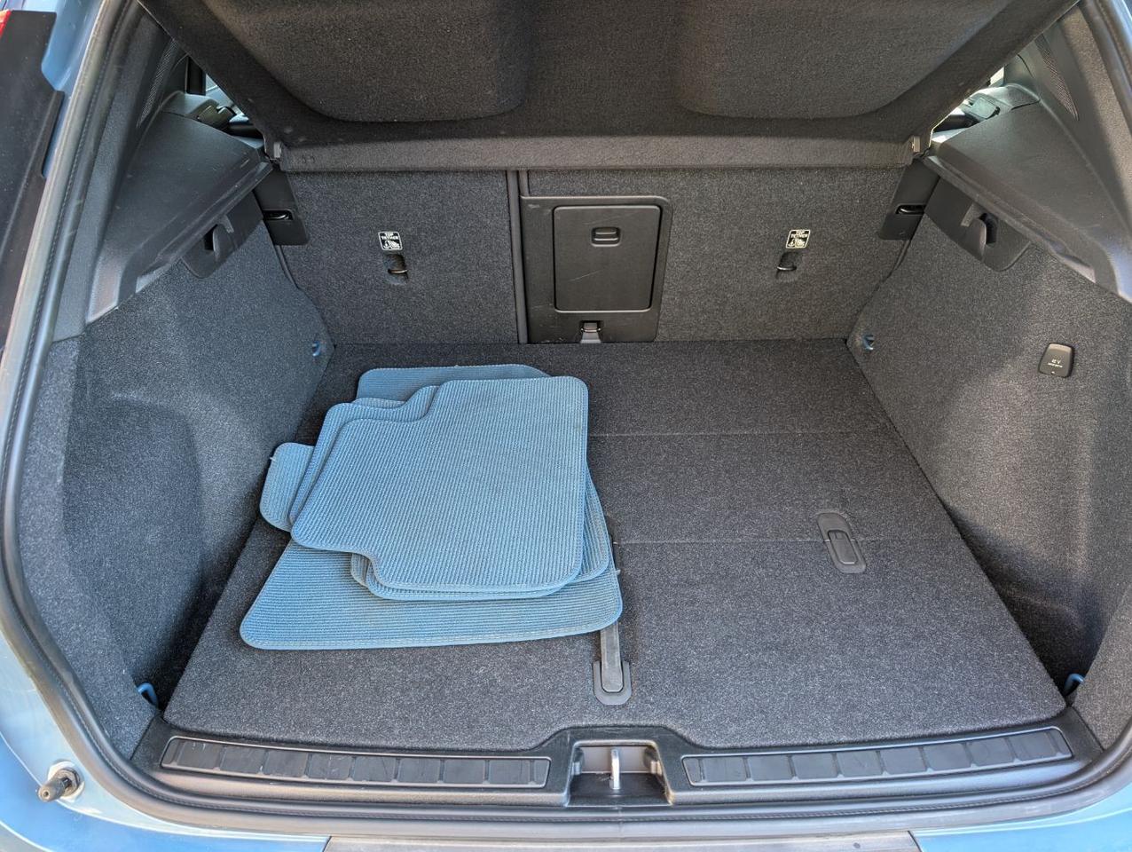 2023 Volvo XC40 Recharge P8 Twin ULTIMATE – Harman Kardon Audio, 360 View, Pilot Assist, All Heated Luxury Seats & Wheel Portland OR