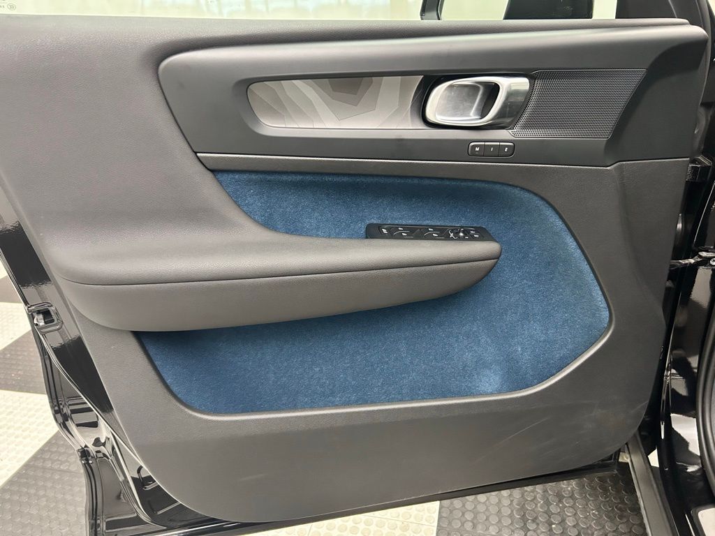 2023 Volvo XC40 Recharge Pure Electric Twin Plus Portland OR