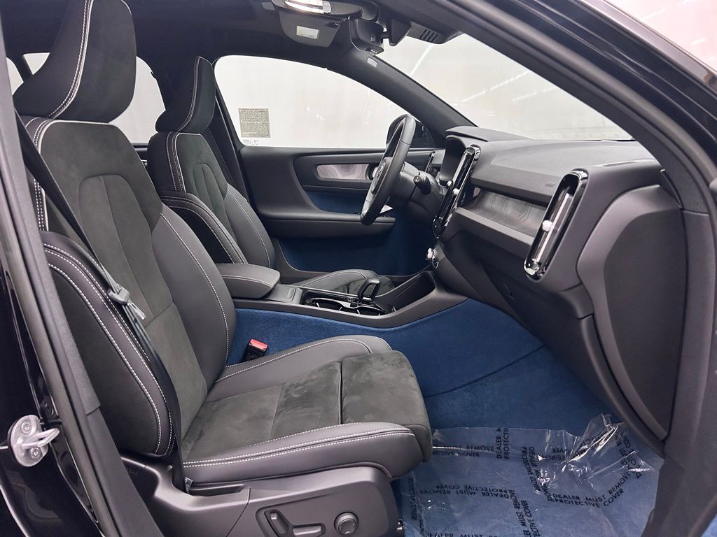 2023 Volvo XC40 Recharge Pure Electric Twin Plus Portland OR