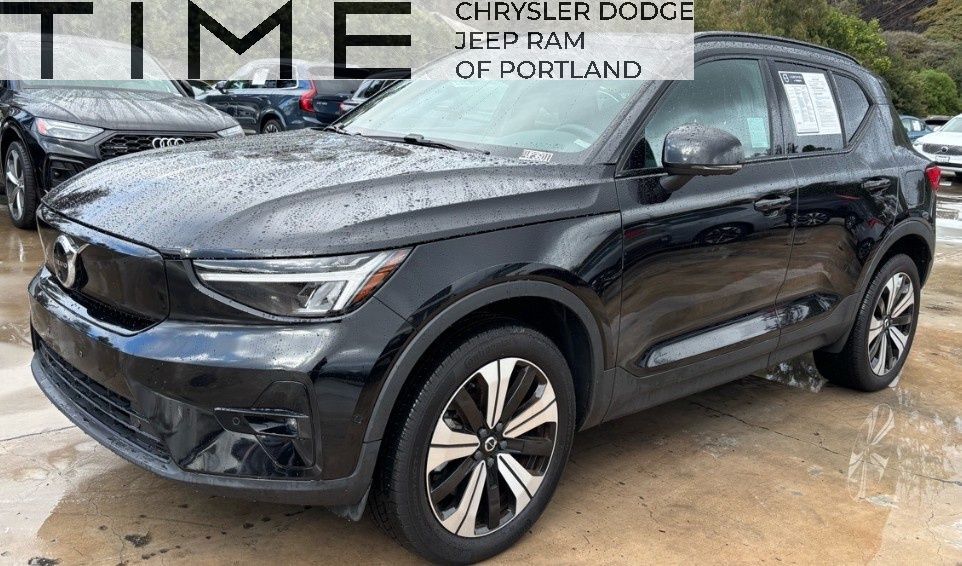 2023 Volvo XC40 Recharge Pure Electric Twin Plus