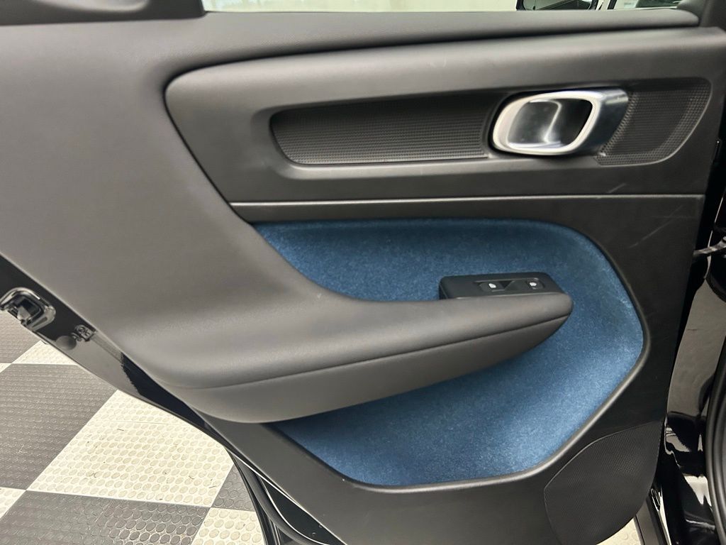 2023 Volvo XC40 Recharge Pure Electric Twin Plus Portland OR