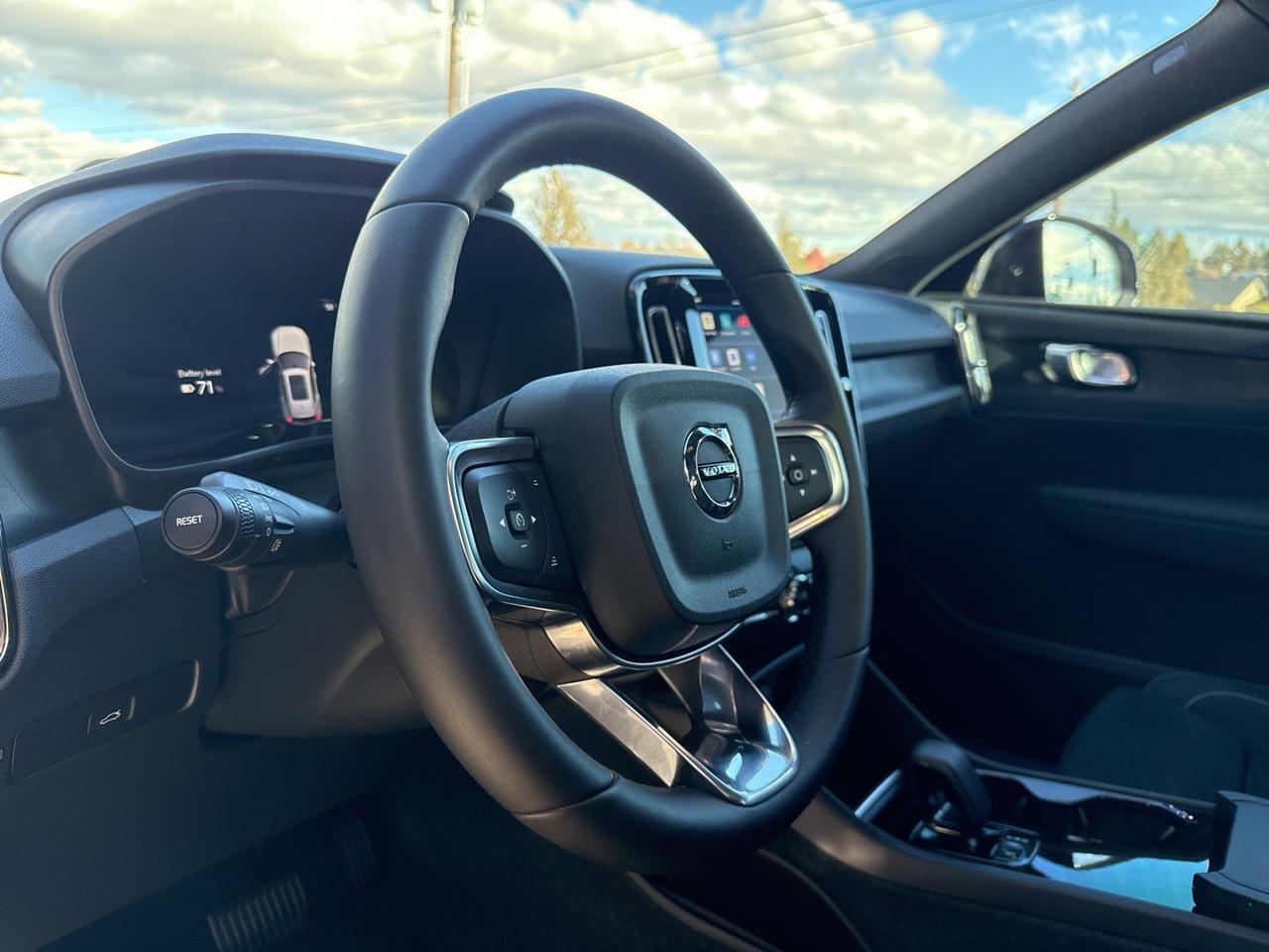 2023 Volvo XC40 Recharge Pure Electric Twin Plus Bend OR