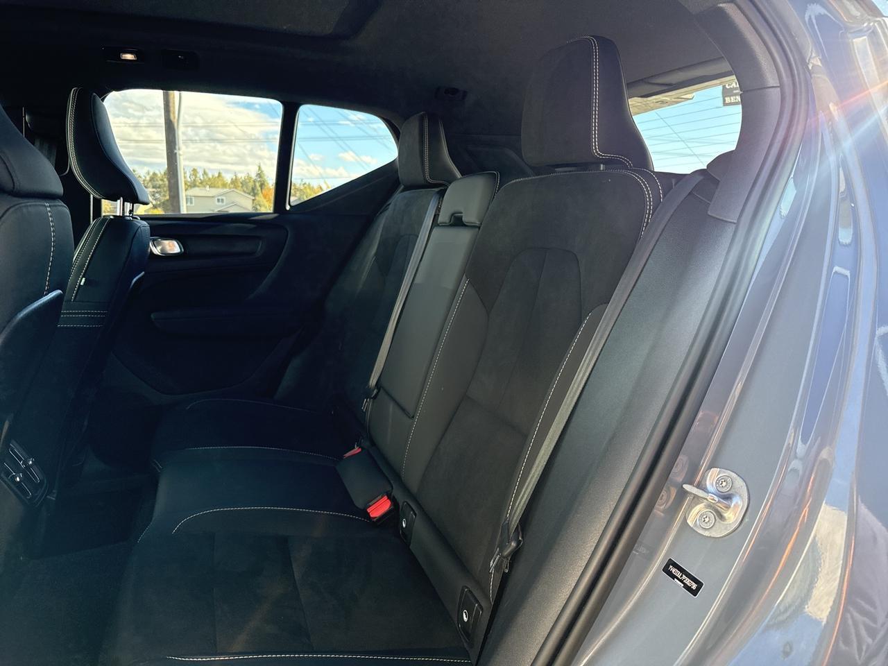 2023 Volvo XC40 Recharge Pure Electric Twin Plus Bend OR