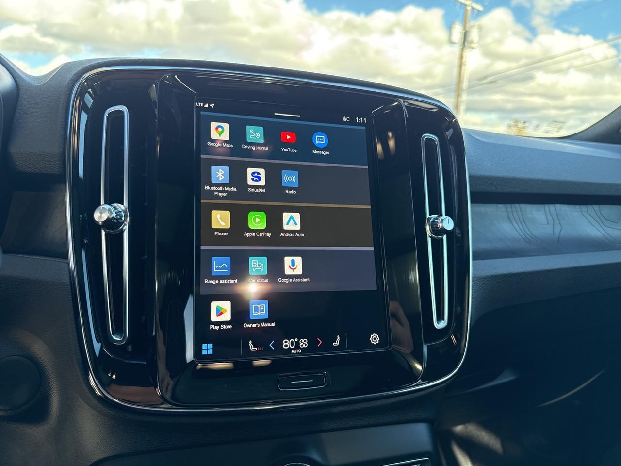 2023 Volvo XC40 Recharge Pure Electric Twin Plus Bend OR