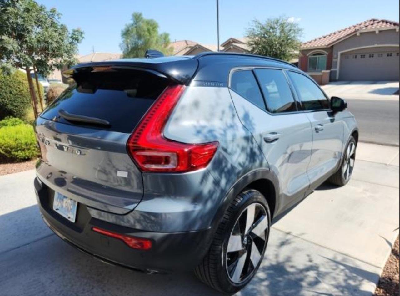 2023 Volvo XC40 Recharge Pure Electric Twin Plus Bend OR
