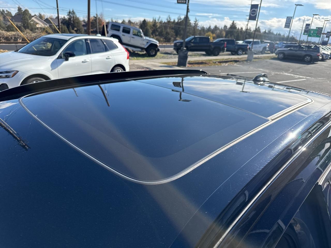 2023 Volvo XC40 Recharge Pure Electric Twin Plus Bend OR