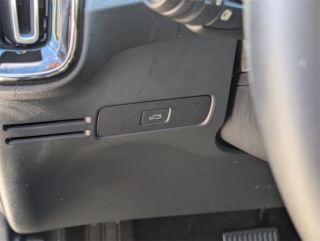 2023 Volvo XC40 Recharge Pure Electric Twin Plus Hunt Valley MD