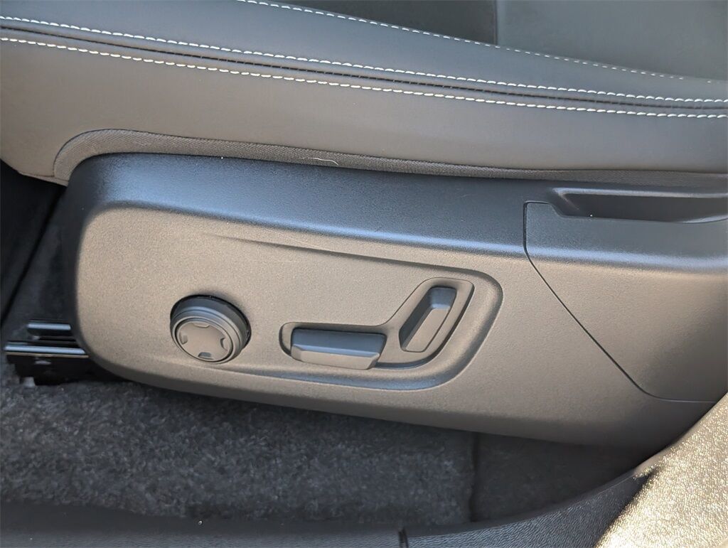 2023 Volvo XC40 Recharge Pure Electric Twin Plus Hunt Valley MD