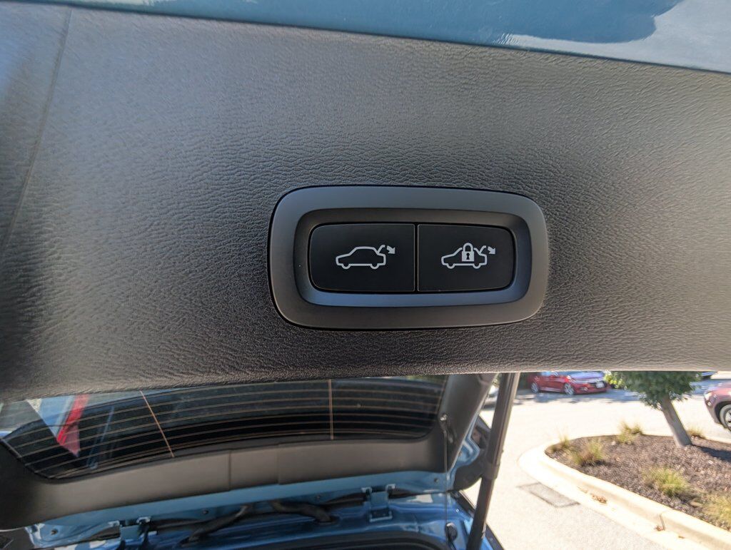 2023 Volvo XC40 Recharge Pure Electric Twin Plus Hunt Valley MD