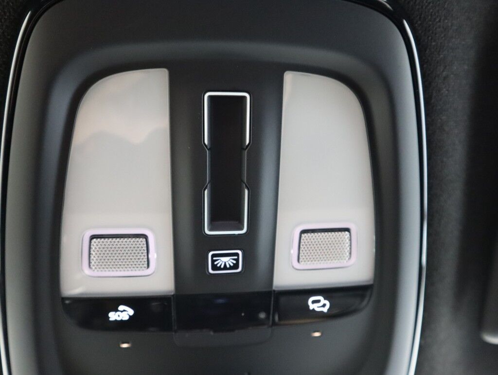 2023 Volvo XC40 Recharge Pure Electric Twin eAWD Plus Maumee OH