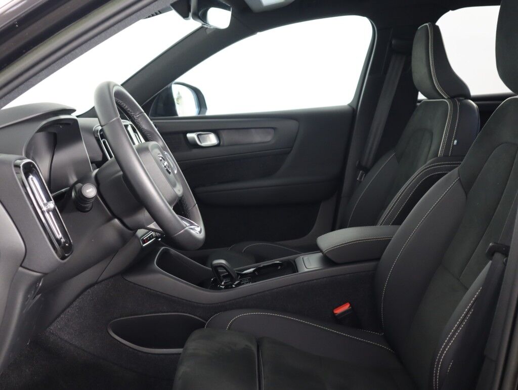 2023 Volvo XC40 Recharge Pure Electric Twin eAWD Plus Maumee OH