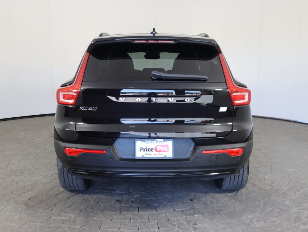 2023 Volvo XC40 Recharge Pure Electric Twin eAWD Plus Maumee OH
