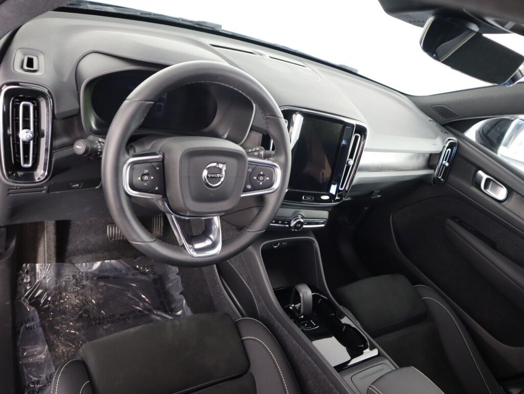 2023 Volvo XC40 Recharge Pure Electric Twin eAWD Plus Maumee OH