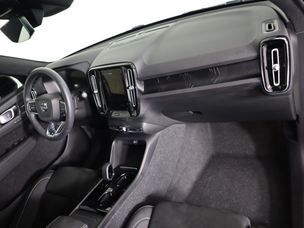 2023 Volvo XC40 Recharge Pure Electric Twin eAWD Ultimate Maumee OH