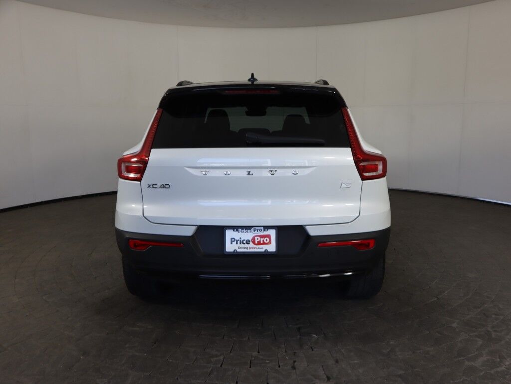 2023 Volvo XC40 Recharge Pure Electric Twin eAWD Ultimate Maumee OH