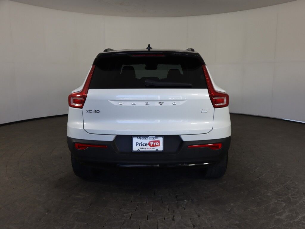 2023 Volvo XC40 Recharge Pure Electric Twin eAWD Ultimate Maumee OH