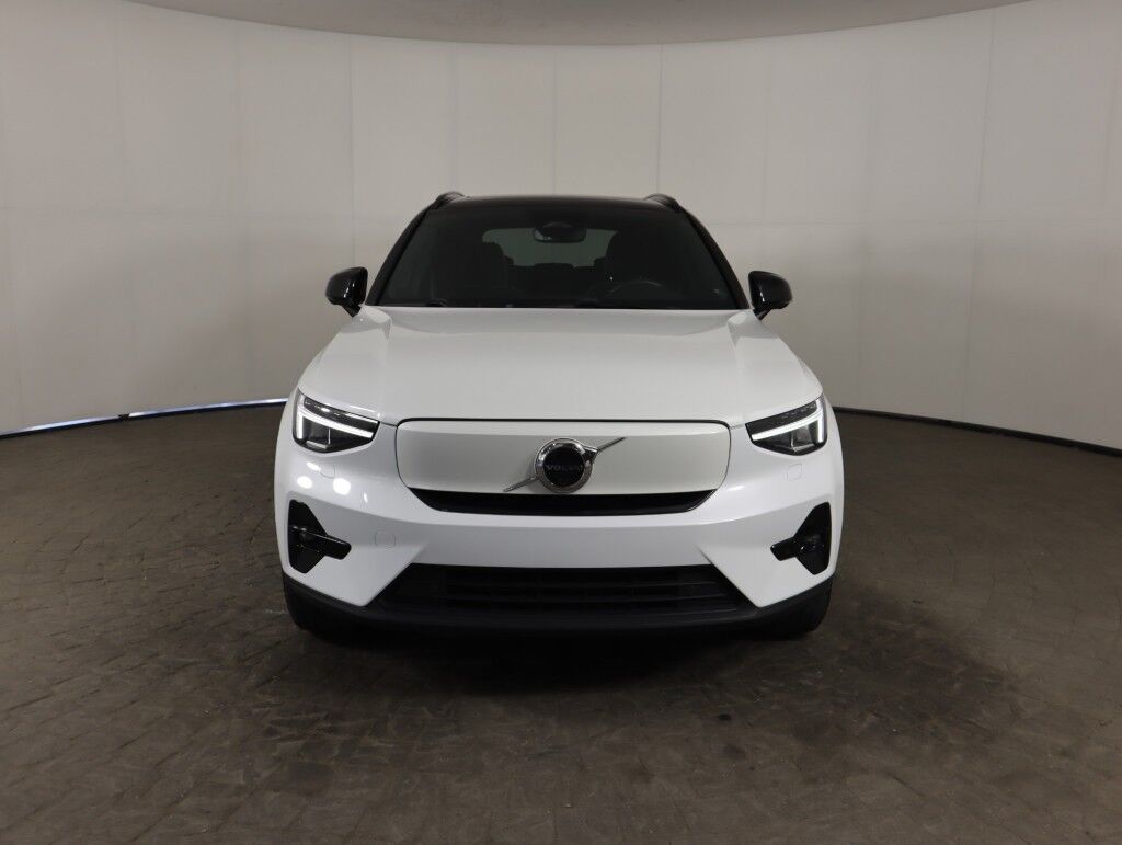 2023 Volvo XC40 Recharge Pure Electric Twin eAWD Ultimate Maumee OH