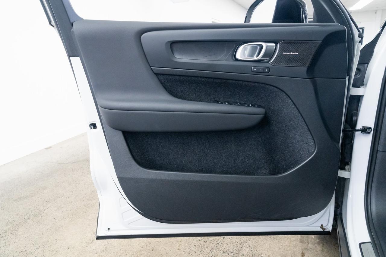 2023 Volvo XC40 Recharge Pure Electric Ultimate 1 Owner Adaptive Cruise Pilot Assist Portland OR