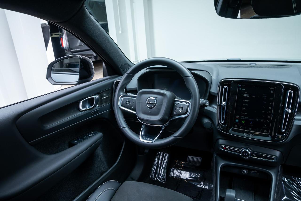2023 Volvo XC40 Recharge Pure Electric Ultimate Pixel LED Headlights Adaptive Cruise Portland OR