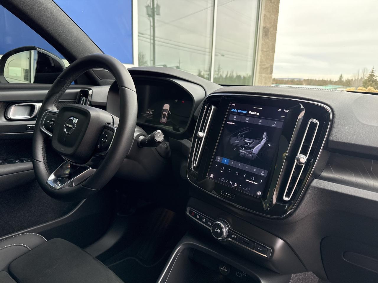 2023 Volvo XC40 Recharge Pure Electric Ultimate Bend OR