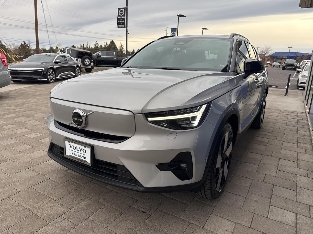 2023 Volvo XC40 Recharge Pure Electric Ultimate Bend OR