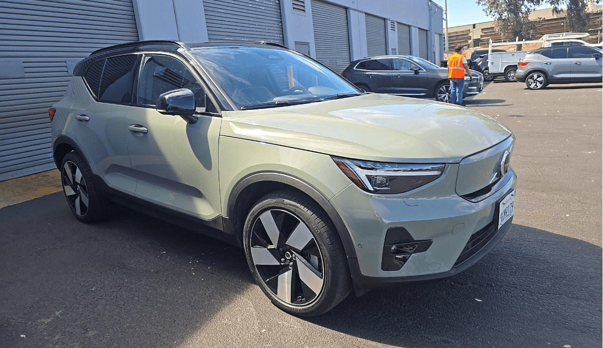 2023 Volvo XC40 Recharge Pure Electric Ultimate