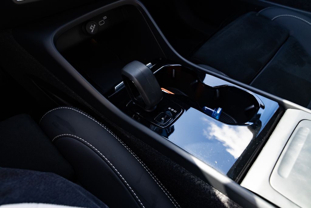 2023 Volvo XC40 Recharge Pure Electric Ultimate Milwaukie OR