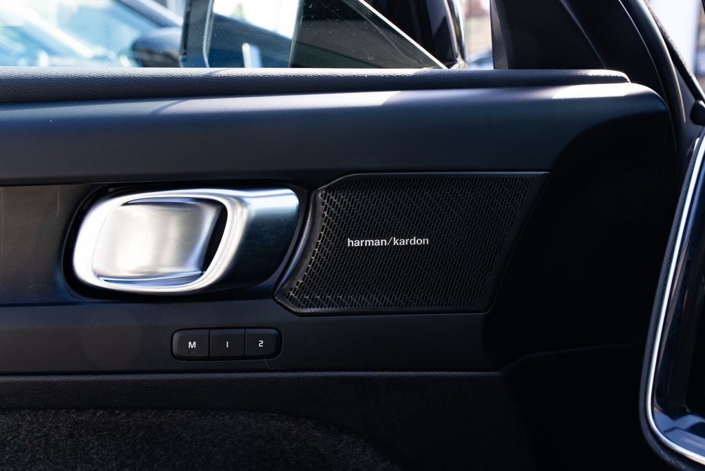 2023 Volvo XC40 Recharge Pure Electric Ultimate Milwaukie OR