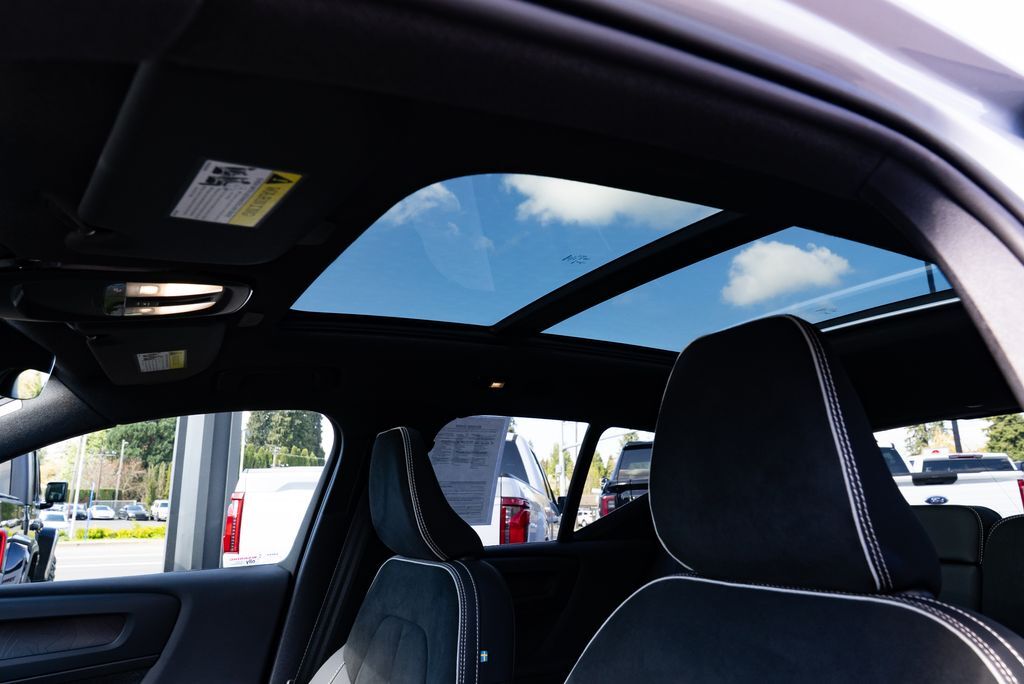 2023 Volvo XC40 Recharge Pure Electric Ultimate Milwaukie OR