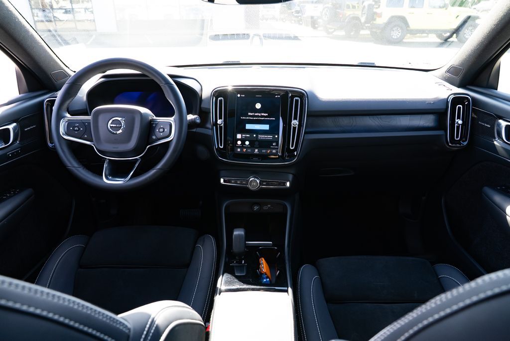 2023 Volvo XC40 Recharge Pure Electric Ultimate Milwaukie OR