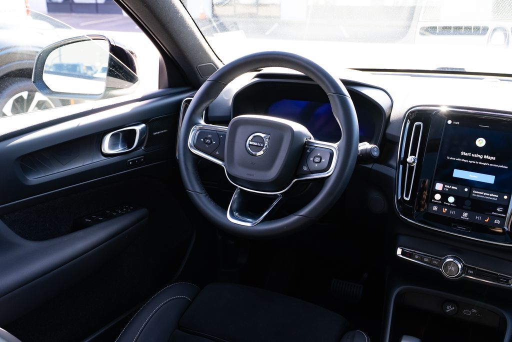 2023 Volvo XC40 Recharge Pure Electric Ultimate Milwaukie OR