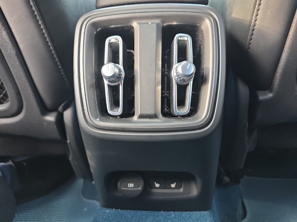 2023 Volvo XC40 Recharge Pure Electric Ultimate Hunt Valley MD