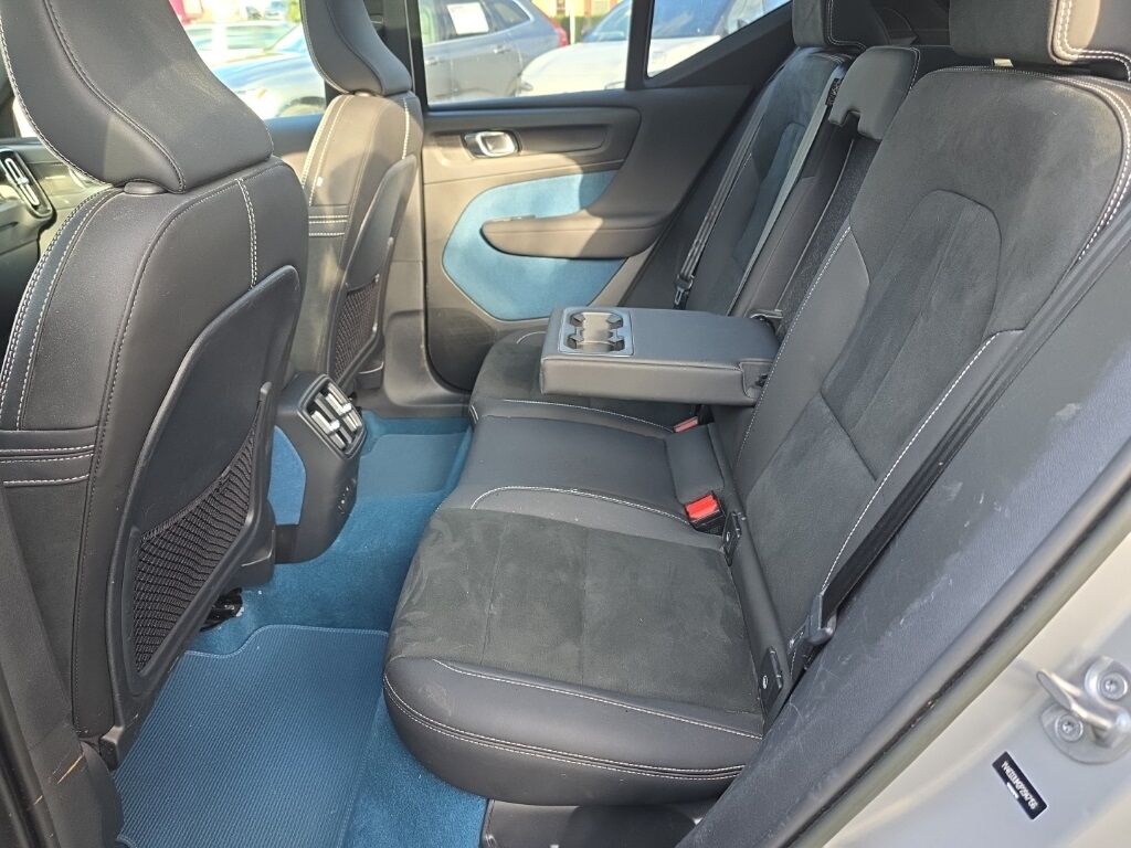 2023 Volvo XC40 Recharge Pure Electric Ultimate Hunt Valley MD