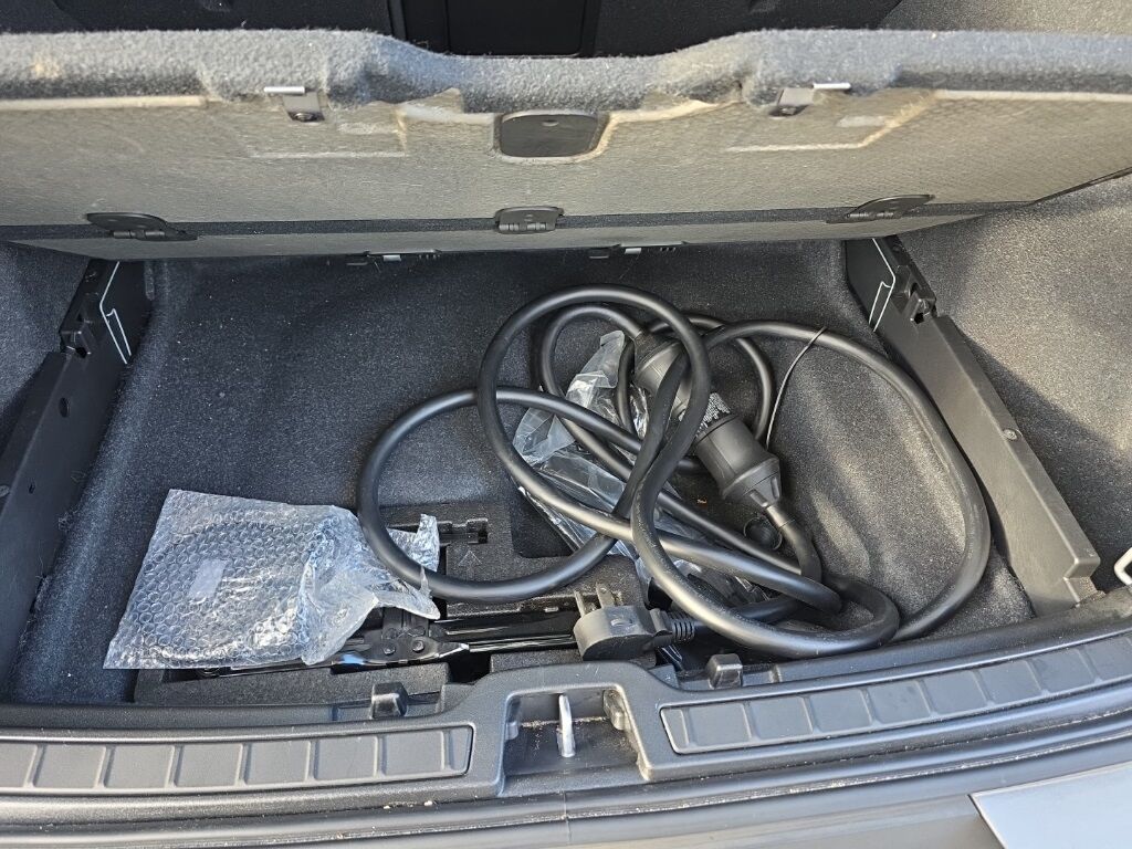 2023 Volvo XC40 Recharge Pure Electric Ultimate Hunt Valley MD