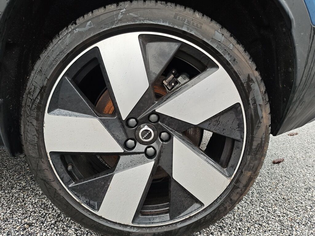 2023 Volvo XC40 Recharge Pure Electric Ultimate Hunt Valley MD