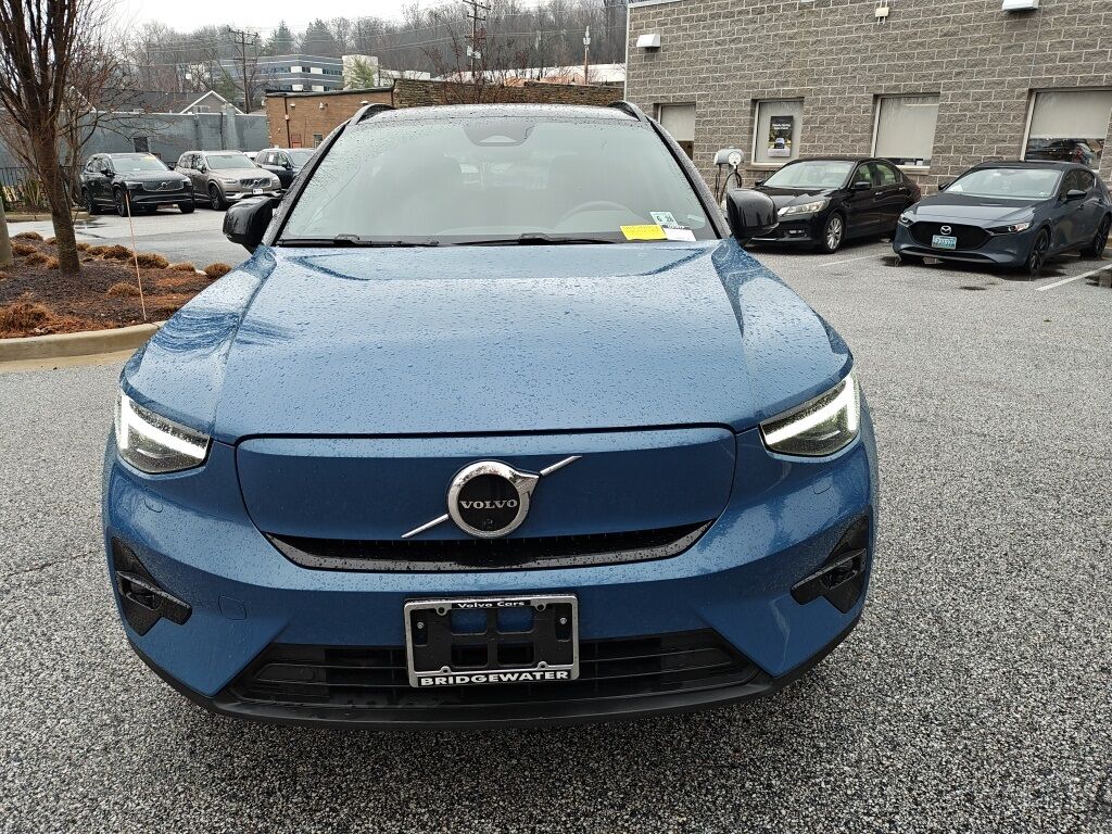 2023 Volvo XC40 Recharge Pure Electric Ultimate Hunt Valley MD