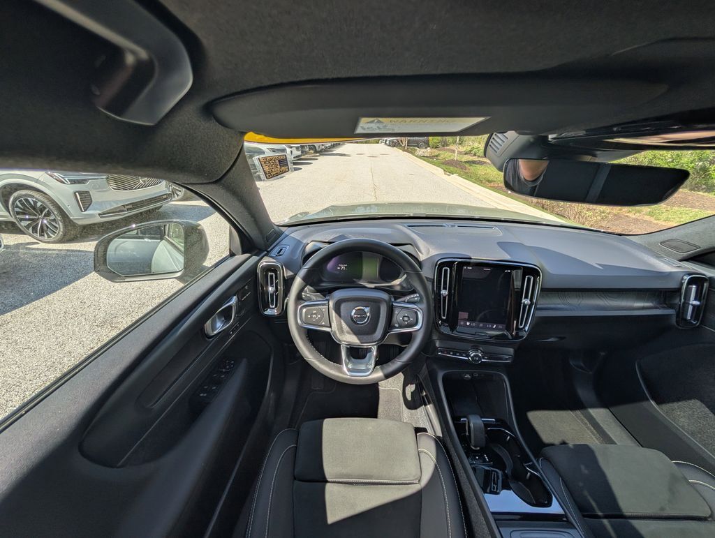 2023 Volvo XC40 Recharge Pure Electric Ultimate Hunt Valley MD