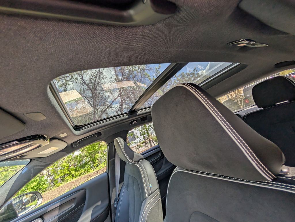 2023 Volvo XC40 Recharge Pure Electric Ultimate Hunt Valley MD