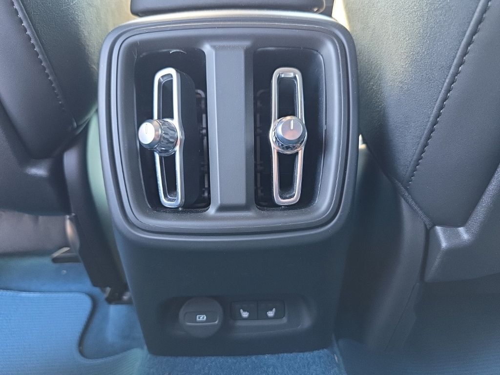 2023 Volvo XC40 Recharge Pure Electric Ultimate Hunt Valley MD