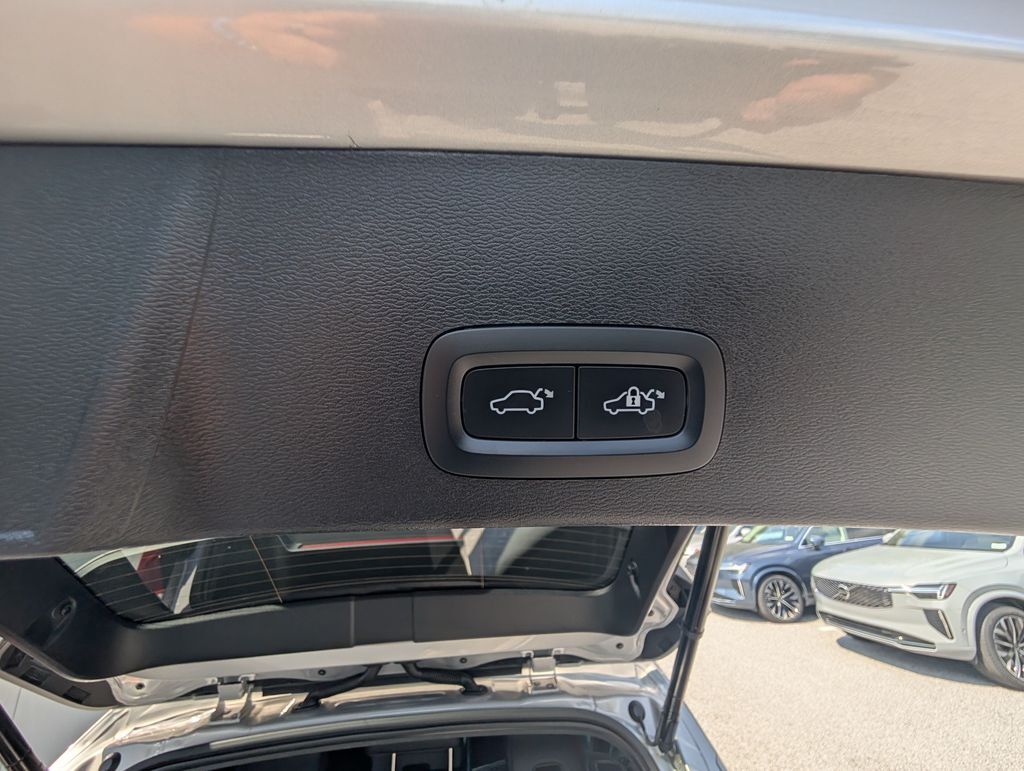 2023 Volvo XC40 Recharge Pure Electric Ultimate Hunt Valley MD