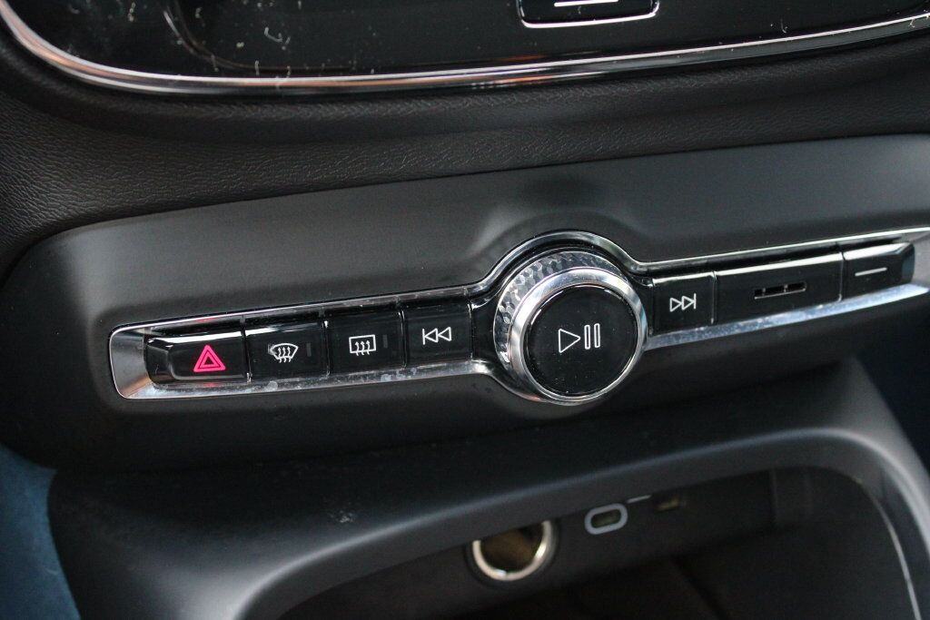 2023 Volvo XC40 Recharge Pure Electric Ultimate Hunt Valley MD